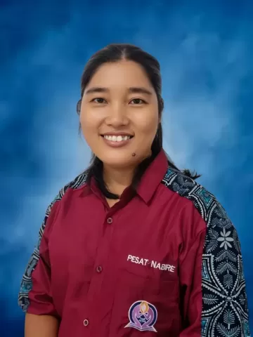 Stephanie, S.Pd